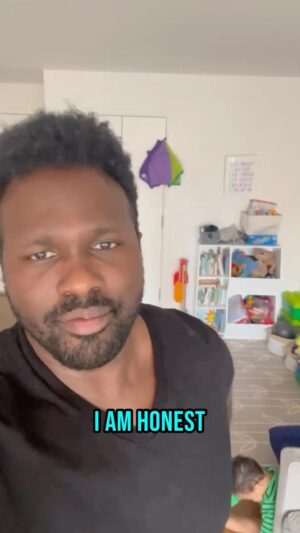 Joshua Henry Instagram - Who are you this Monday? Let my Leo remind you:) We’re only embracing the Truth over here. Of course, like anything else.. IT’S A PRACTICE. 
Let’s get it🔥 

#mondayMotivation #GrowWithThat #ThatGrowthLife #ChildrenWillListen #Affirmations #Fatherhood #Positivity #Children