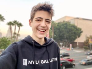 Joshua Rush Instagram - Got the merch to make it official! I’m going to @nyuniversity! #nyu2024