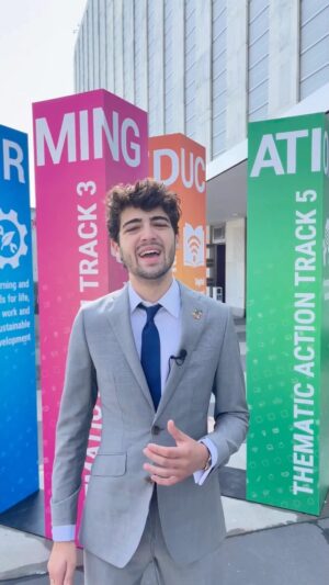 Joshua Rush Instagram - Speaking at the #UNGA’s #TransformingEducation Summit, @joshuarush highlights the need to mainstream environmental and climate change education.

Tap the link in bio for more information about the summit.