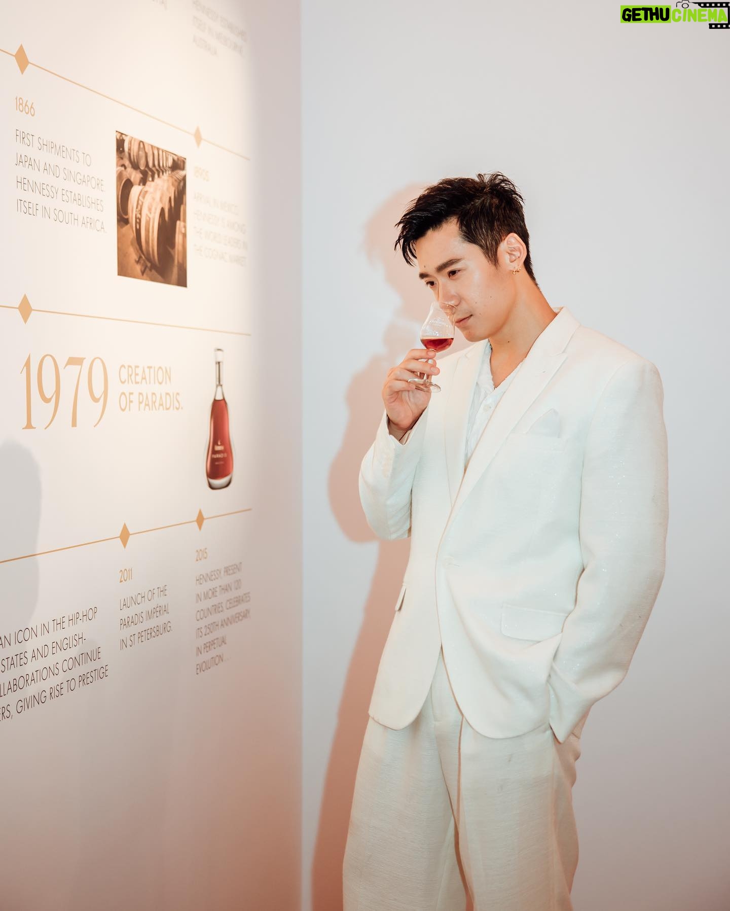 Joshua Tan - 870 Likes - Paradise is here.
It was a pleasure to delight in the symphonic piano harmony with the Hennessy Paradis. Experiencing the smooth, delectable, aromatic masterpiece that is Paradis has truly elevated my knowledge of the cognac and its rich melodious history.
Just one sip of the Hennessy Paradis is absolute bliss that left me feeling inspired.
Enjoy Responsibly.
#HennessySG #HennesyParadis #ParadisisOnEarth #Ad