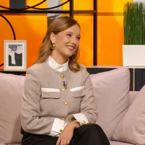 Jovana Stojiljković Instagram - 💜 @k1televizija #jovanastojiljkovic