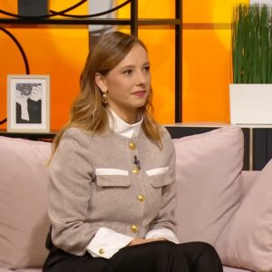 Jovana Stojiljković Instagram - 💜 @k1televizija #jovanastojiljkovic