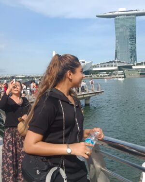 Jovika vijaykumar Instagram - Singapore!🇸🇬 🤍♥️