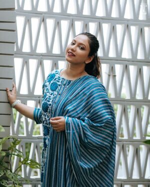 Joy Crizildaa Instagram - Experience the comfort and style of our pure Jaipur cotton sets. With an A-line kurta, straight-cut pants, and a dupatta, this outfit is soft, stylish, and super comfortable.
Model : @joycrizildaa ♥️
📸: @jaganselvamphotography ♥️
Makeup and Hair: @teamshazz ♥️