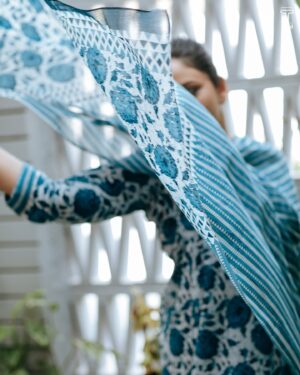 Joy Crizildaa Instagram - Experience the comfort and style of our pure Jaipur cotton sets. With an A-line kurta, straight-cut pants, and a dupatta, this outfit is soft, stylish, and super comfortable.
Model : @joycrizildaa ♥️
📸: @jaganselvamphotography ♥️
Makeup and Hair: @teamshazz ♥️