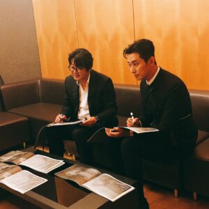 Ju Ji-hoon Instagram - #암수살인 커밍순 🤙🤙🤙