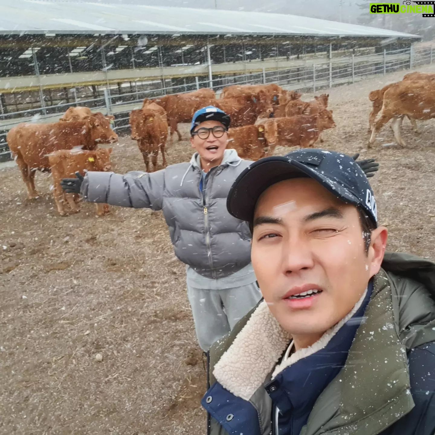 Ju Sang-uk - 11.5K Likes - 힘들었지만 소중한추억..
재윤형! 고생많았어유~
세컨하우스 화이팅!😁
#세컨하우스