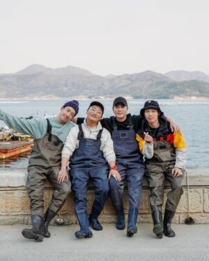 Ju Sang-uk Instagram - 우리팀 최고~~👍 🐙🦐🦑🐟🐚🦀🐳🦈🐡🐠
.
.
.
.
.
.  #주문바다요 #mbcevery1 #5월4일
#조재윤 #양경원 #유수빈
