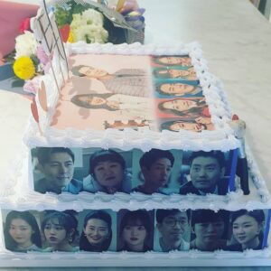 Ju Sang-uk Instagram - 내일이 마지막방송이네요.
종방연은 못했지만 늘 응원해주시는 여러분들이 있어서 행복합니다.
터치팀 배우분들 스탭여러분들 너무 고생많았고 늘 행복했으면 좋겠습니다. 
터치! 터치! 터치!👍
.
.
.
.
.
.
#터치 #종방연 #취소 #아쉬움
#행복하세요 #수고하셨습니다