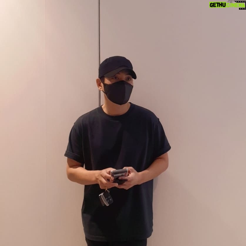 Ju Sang-uk - 12K Likes - 다시 블랙...🖤