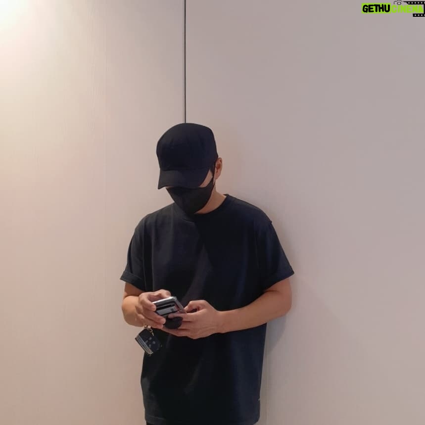Ju Sang-uk - 12K Likes - 다시 블랙...🖤