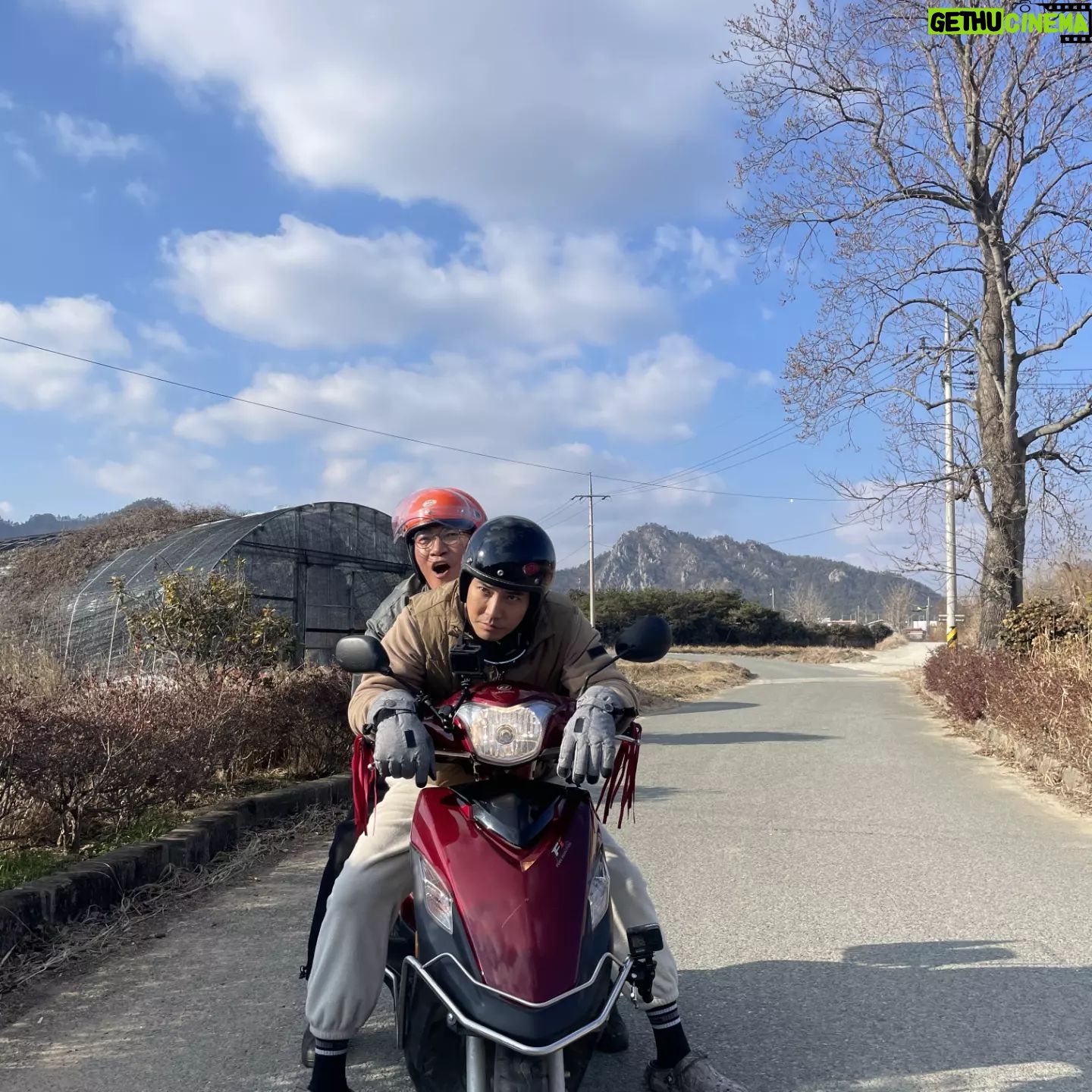 Ju Sang-uk - 11.5K Likes - 힘들었지만 소중한추억..
재윤형! 고생많았어유~
세컨하우스 화이팅!😁
#세컨하우스