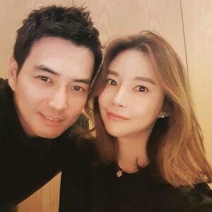 Ju Sang-uk Instagram - 생일 축하합니다~~💗💖💝❤💜
.
.
.
#7월16일 #마누라
#생일 #하고싶은거다해💕