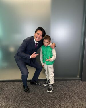 Juan Archuleta Instagram - Kids got to meet some cool guys here today in @japan @satoyu_ohioboss @kyoji1012 thanks for hanging with the kiddos 🙌🙌🙌thank you for the great day @rizin_pr I will do my best to stay champion 🦾🦾🦾