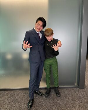Juan Archuleta Instagram - Kids got to meet some cool guys here today in @japan @satoyu_ohioboss @kyoji1012 thanks for hanging with the kiddos 🙌🙌🙌thank you for the great day @rizin_pr I will do my best to stay champion 🦾🦾🦾