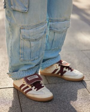 Juan Avellaneda Instagram - Hoy con look casual y cómodo para ir a una sesión de fotos de la nueva colección que en breve os contaré 

¿Qué os parece?

#casual #informal #streetstyle #louisvuitton