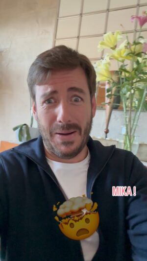 Juan Diego Covarrubias Instagram - Mika cada vez más pila ! 😂🤯