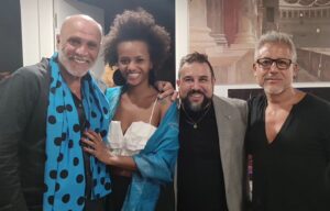 Juan Fernández Instagram - Ayer, abrazado a mi gente, a mi buena gente. Muchas gracias @kelly_de_souza_salazar y @joseanillo.music por una noche llena de amor y de "musho áge". Ole.
@pentacionespectaculos @festivaldemerida #cultura #espectáculos #flamenco #arte #cadiz #sevilla #musica #diversidad #instagood #picoftheday #photooftheday #actor #actors #actorlife #acting #followme #followers #theater #teatro #madrid #lgtbi #lgtbespaña #gayfriendly