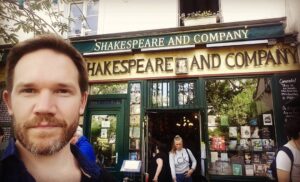 Juan Gil Navarro Instagram - La mejor librería de París estaba en Saint Germain...(yeah...)