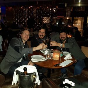Juan Gil Navarro Instagram - Muchas gracias @gabrieloliveri y @fsbuenosaires por poder festejar mi cumpleaños en el glorioso #ponylinebar