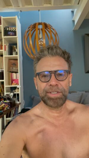 Juan Manuel Bernal Instagram - Donde veo #señorita89 1a y 2a temporada?