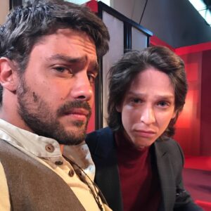 Juan Manuel Guilera Instagram - Feliz día actores y actrices.
Si volviera a nacer, elijo esta profesión otra vez
