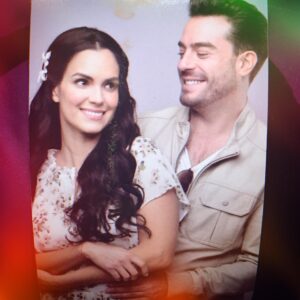 Juan Pablo Espinosa Instagram - #tbt con mi adorada @ortizscarlet en nuestra novela dentro de la serie #LaFan 🤣 Salma y Lucas haciendo de las suyas 🤣🤣🤣