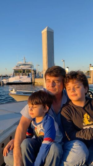 Juan Pablo Gamboa Instagram - ##eyechallenge #juanpablogamboa #hijos #blueeyes