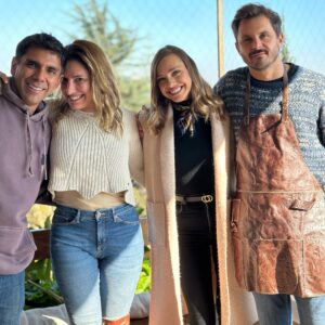 Juan Pablo Queraltó Instagram - Domingo perfecto ❤️❤️❤️ 
Con mi amor @fransfeir y los mejores anfitriones y amigos que puedo tener @emiliadaiber @axelreichh ❤️❤️❤️ los adoroooooo