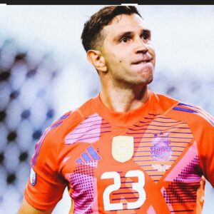 Juan Pablo Sorín Instagram - Te amamos Dibu @emi_martinez26 
Vamooooos Argentina 🇦🇷✊🏾❤️
A semis