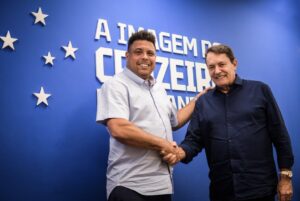 Juan Pablo Sorín Instagram - Obrigado x tudo @ronaldo 
Vamos com todas as forças Pedro BH ! 
@cruzeiro sempre ! 
✊🏾💙

Gracias x todo @ronaldo 
Vamos con toda la fuerza y energía Pedrito BH ! 
@cruzeiro @cruzeirofem 
siempre 💙✊🏾!