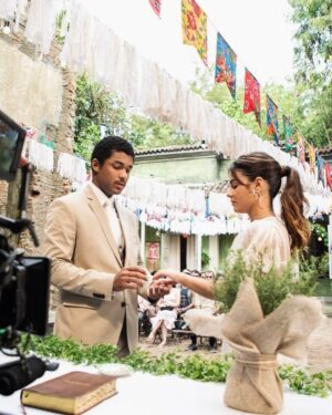 Juan Paiva Instagram - Hoje celebraremos o casamento de JP e Sandra 🤍’💍👰🏻‍♀️🤵🏾‍♂️
Mainha não aparece pra João mas vive presente na vida dele. 
.
@tvglobo