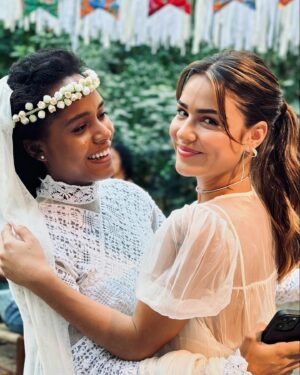 Juan Paiva Instagram - Hoje celebraremos o casamento de JP e Sandra 🤍’💍👰🏻‍♀️🤵🏾‍♂️
Mainha não aparece pra João mas vive presente na vida dele. 
.
@tvglobo