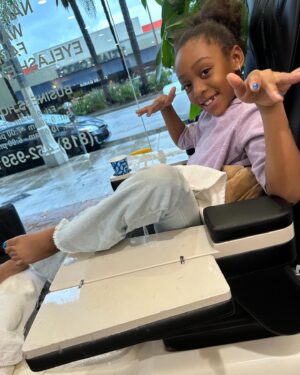 Judge Greg Mathis Instagram - Granddaughter Nora and I had a self care day this week. She DEMANDED that I cut my long toenails