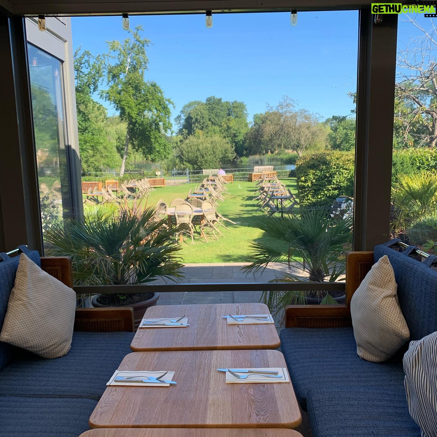 Judi Shekoni - 150 Likes - Who knew England had a south of France ? 🥰@the_great_house #holiday #england #englishsummer #river #hotel #hotels #travel #baby #dog #family #familytravel