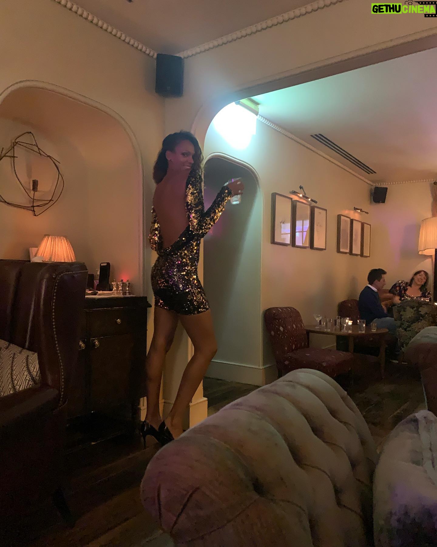 Judi Shekoni - 288 Likes - Turning my back on 2021 😎🥳😝 Happy New Year!!!