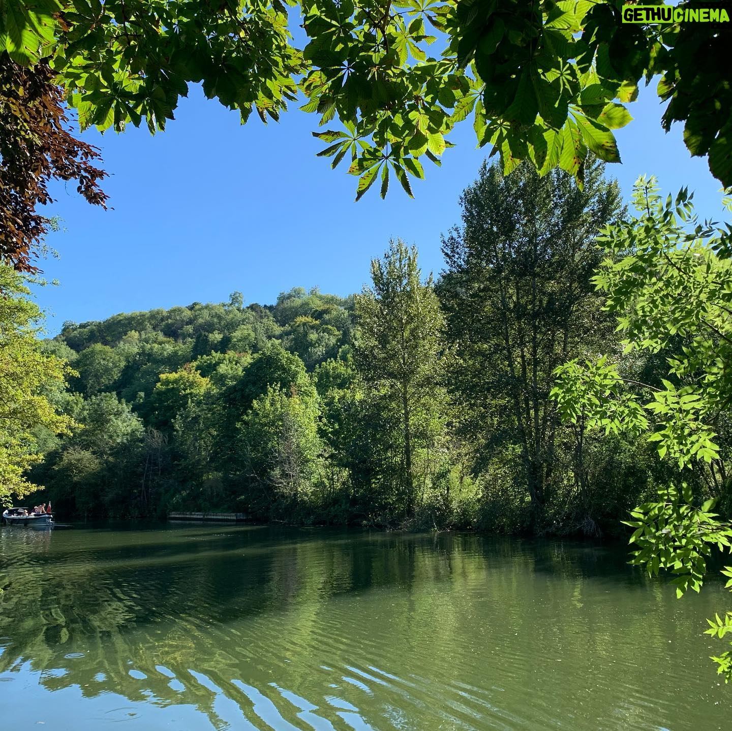 Judi Shekoni - 132 Likes - Another new spot by the river #britishsummet @swanatstreatley @coppaclub