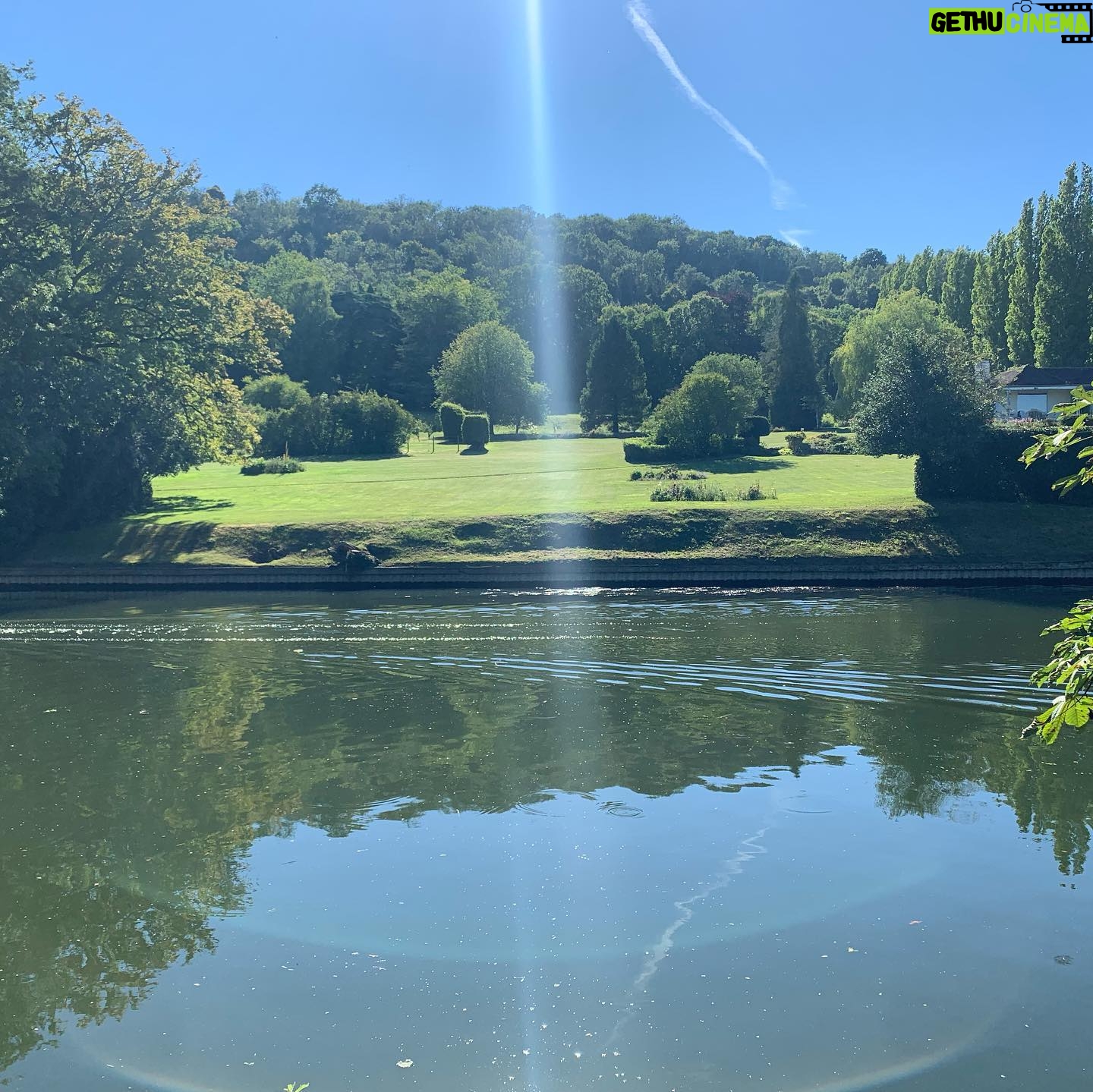 Judi Shekoni - 132 Likes - Another new spot by the river #britishsummet @swanatstreatley @coppaclub