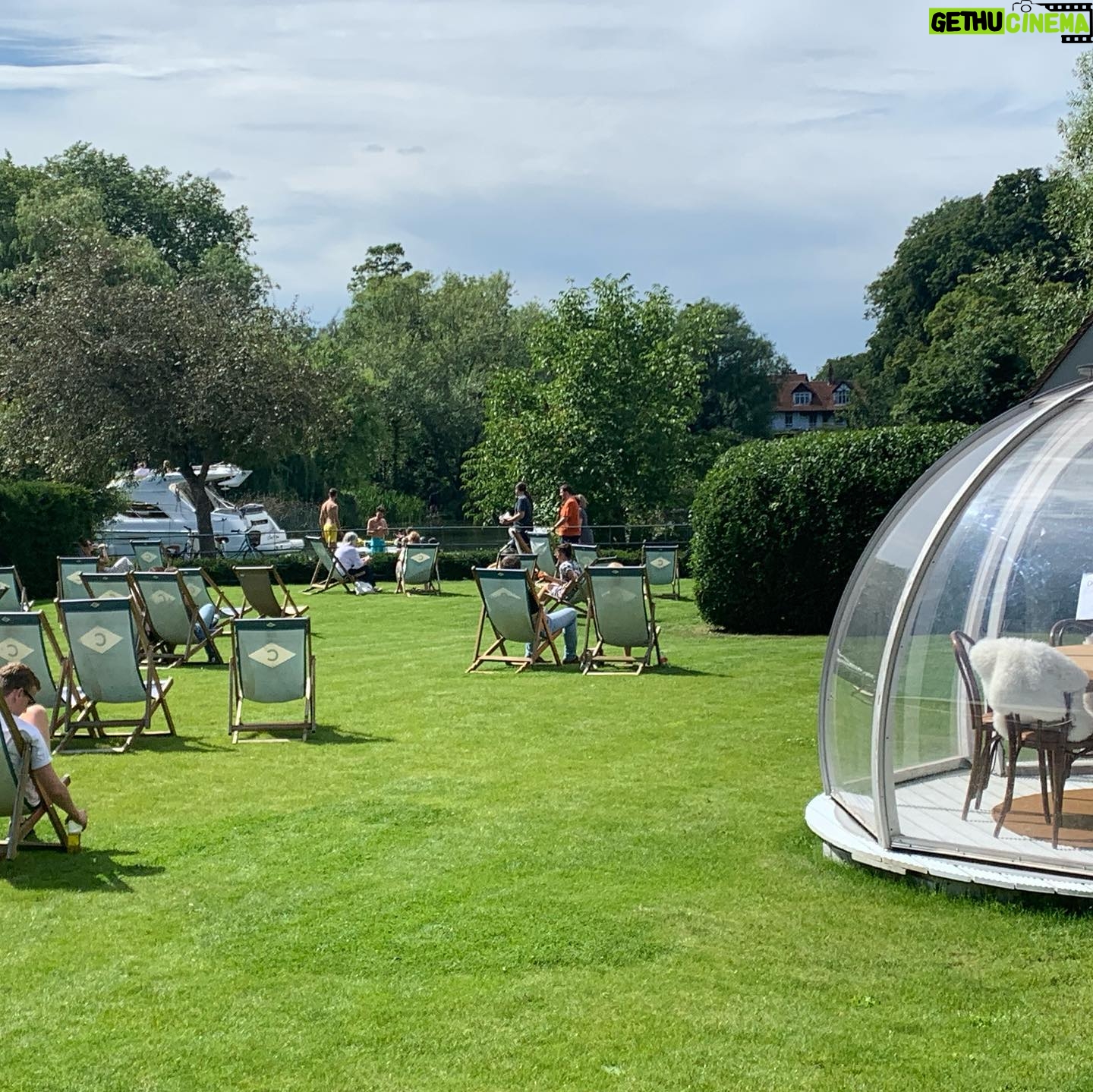 Judi Shekoni - 150 Likes - Who knew England had a south of France ? 🥰@the_great_house #holiday #england #englishsummer #river #hotel #hotels #travel #baby #dog #family #familytravel