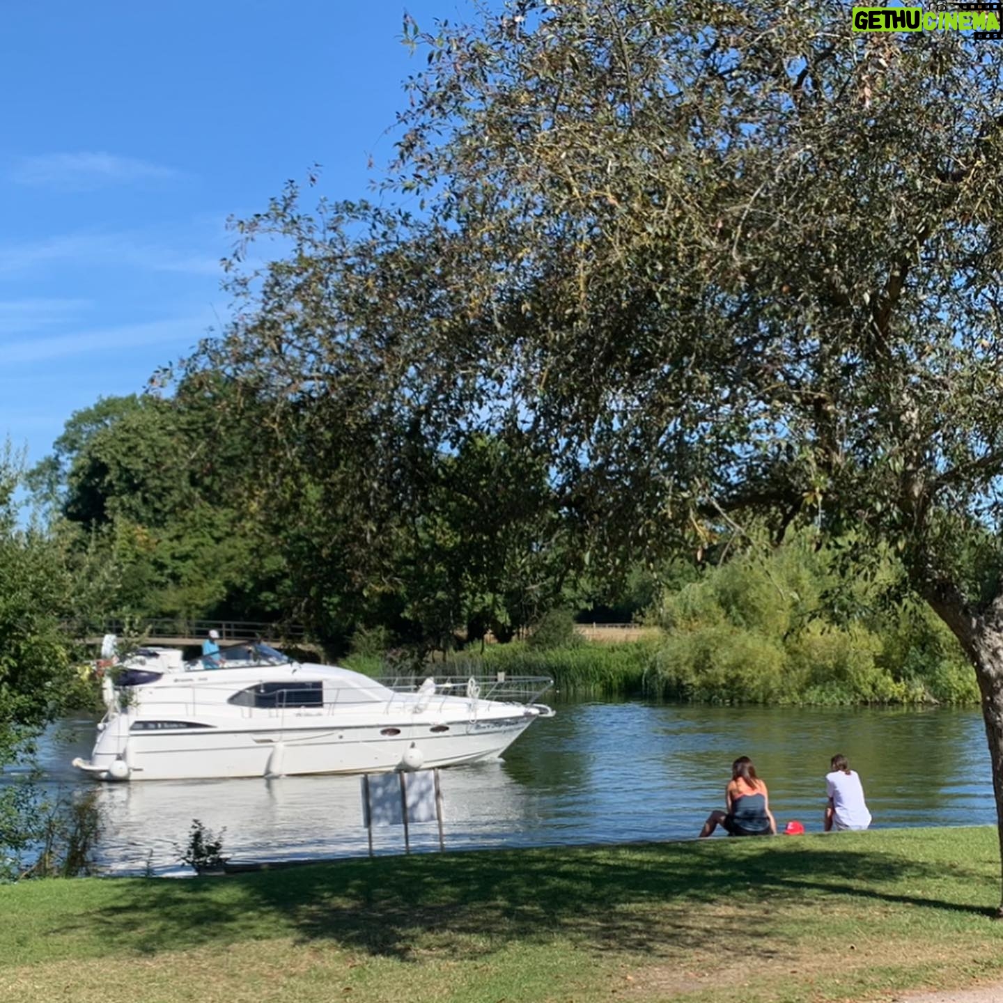 Judi Shekoni - 150 Likes - Who knew England had a south of France ? 🥰@the_great_house #holiday #england #englishsummer #river #hotel #hotels #travel #baby #dog #family #familytravel