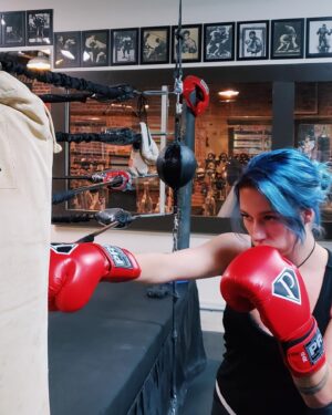 Jules Medcraft Instagram - Grief is such a tricky emotion. I really need to quit punching walls. I miss teaching kickboxing. And I really miss my grandma 💙