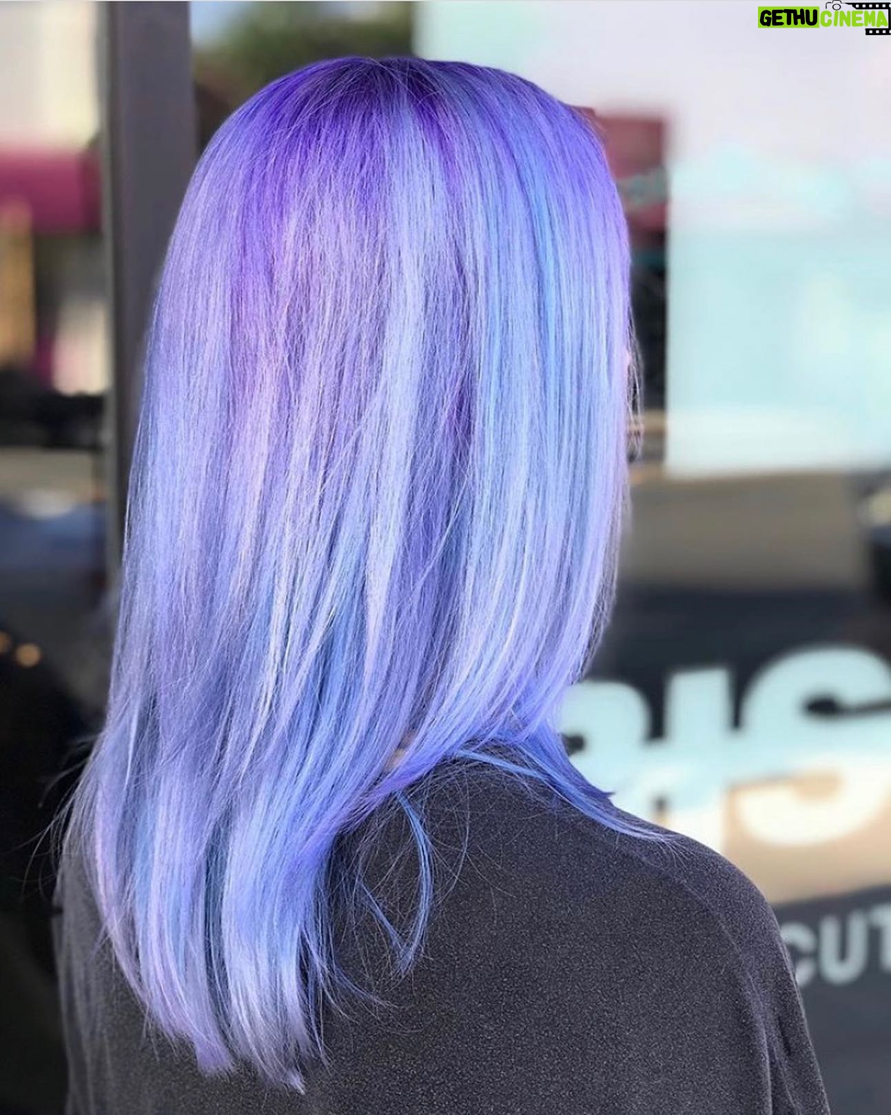 Jules Medcraft - 496 Likes - She protecc, she attacc, she never let her hair look wacc 🧜♀️ big thanks to the super rad and talented @rosscodoeshair! 💜 SO GOOD
.
.
.
@bishops.pasadena @bishops.co #bishopspasadena #bishopshair #rossthehairboss