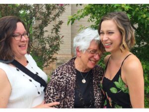 Jules Medcraft Instagram - Grandma Dell LOVED Christmas. Yesterday we celebrated her life. She’ll never be truly gone. She lives on in our hearts. Our dreams. And our wrapping paper. I’m grateful for the support of my cousins and my best friends. Thank you everyone for your flowers, messages, food, and support. I see your love even if I don’t respond. Gdelly, I lava you 💛
