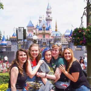 Jules Medcraft Instagram - DISNEYLAND BUT MAKE IT FASHUN 💫 Four of my best friends flew in from all over the country for my birthday and it was truly the best weekend of my life! From skipping lines thanks to cast member Steven to ending the night twerking with Pluto, the entire trip was perfect ✨ But what truly makes my heart explode is the love (and spicy salsa) I share with each of these women. Friendships like these are rare. I AM THE LUCKIEST. #insidejokescoming #stevendelilahjulia #sickbutmakeitfashion #longtimebutmakeitdrama #doesjessiewantanap #birth #amigonnagiveyoupets