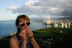 Julia Aks Instagram - wut rainbow? i only have eyes for musubi 🍣
📷 @mike_gan
