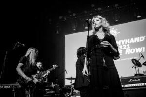 Julia Aks Instagram - Before the storm.
Thank you @gabesachs for capturing this 🖤