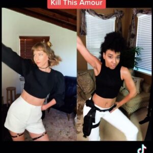 Julia Aks Instagram - Are we...a kpopera girl band? 😶 
w @bryce.cosplays 

KILL THIS AMOUR 💋🖤
——————
BLACKPINK ‘Kill This Love’ x Habanera from Carmen