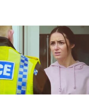 Julia Carlile Instagram - If you tuned into @coronationstreet  tonight you may have seen a familiar face ☺️ thank you @alexpriestleytalent for your continued hard work you do for me🎭💝