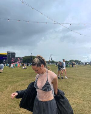 Julia Carlile Instagram - Rainy day out for leeds 23🕺🖤