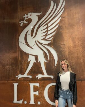 Julia Carlile Instagram - When his birthday present is also a present for yourself >>> @liverpoolfc